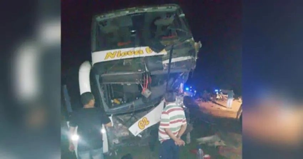Un colectivo que salió de Santiago se accidentó en Chaco: hay al menos tres fallecidos