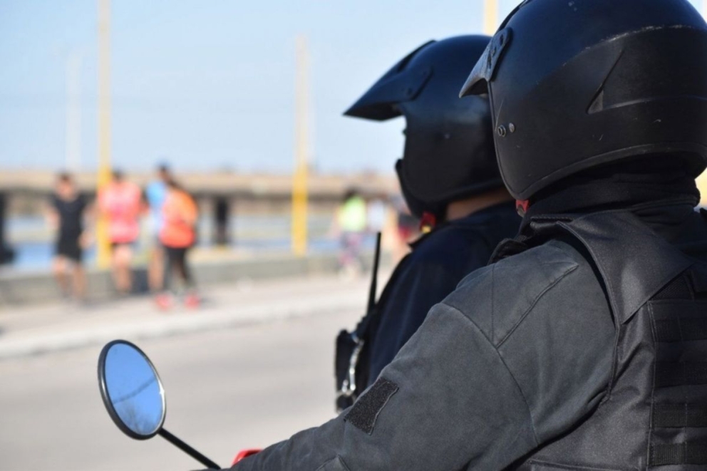 Ladrón fue sorprendido en un comedor y le mostró las partes íntimas a una joven dueña de casa