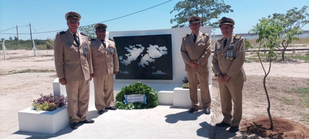 Prefectura homenajeó a veteranos de guerra de Malvinas