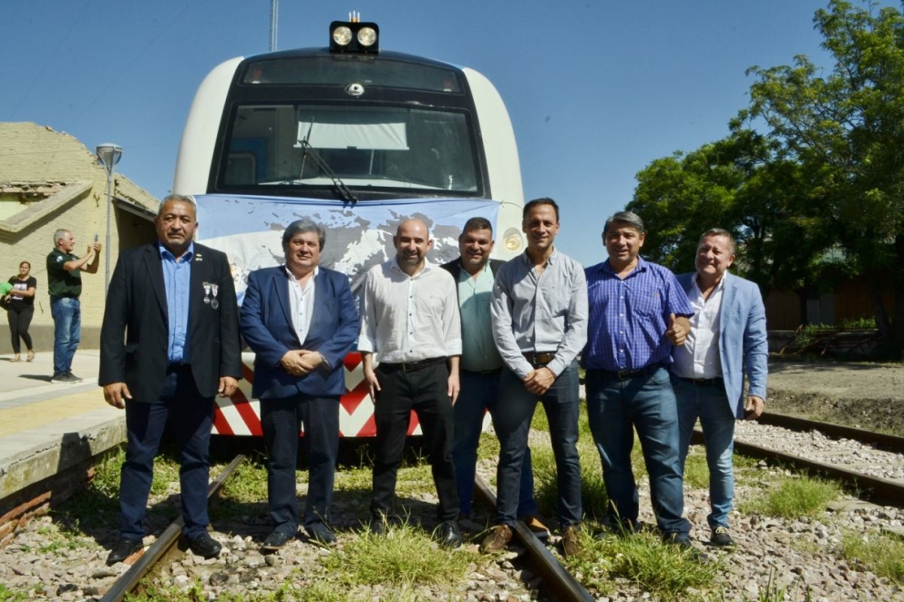 El servicio de ferrocarril La Banda – Fernández tiene nueva locomotora