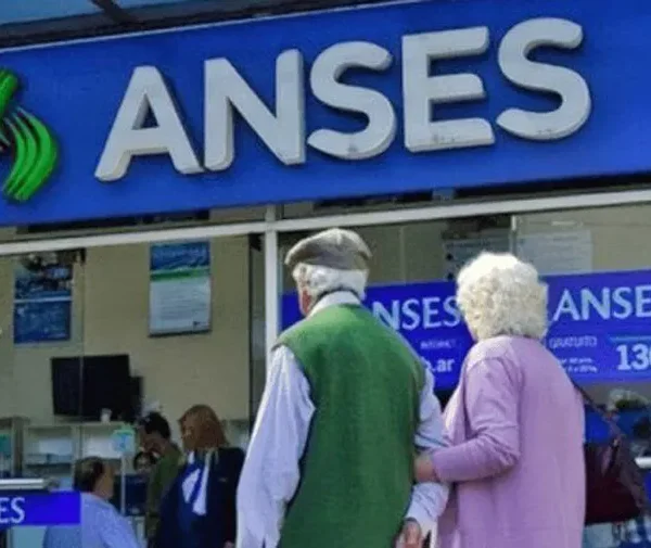 Hasta fin de año, Anses entrega $240.000 a jubilados que presenten estos dos papeles