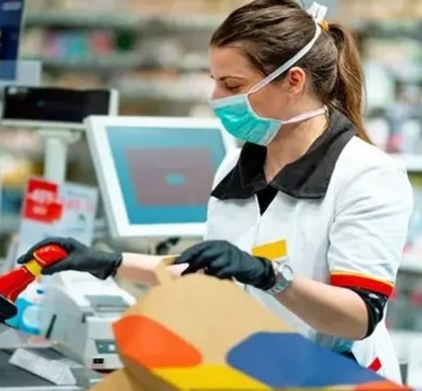 Empleados de comercio con aumento y aguinaldo