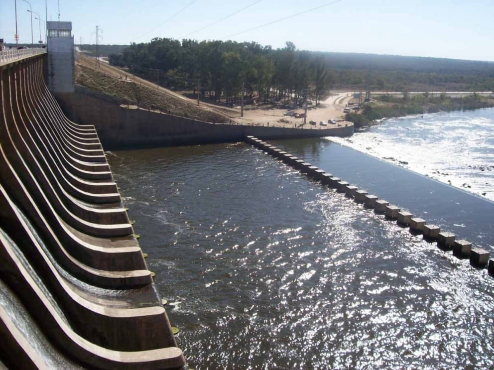 Prefectura advirtió que no hay zonas balnearias en el río ni en el embalse