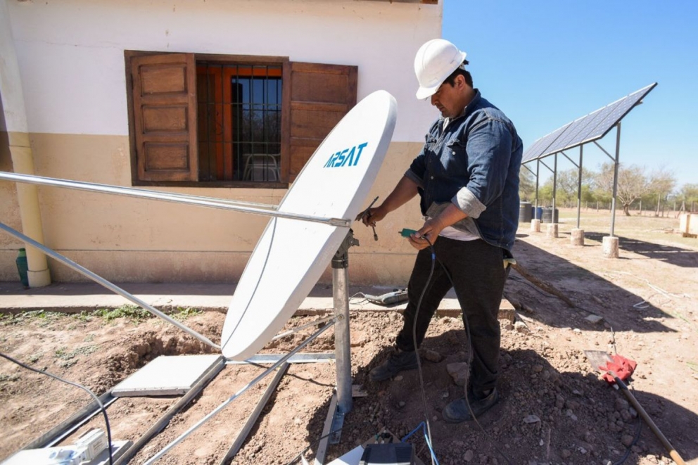 El Estado permitirá el acceso a Internet a 33 localidades de Santiago del Estero