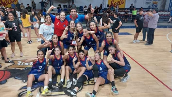 Santiago se quedó con el Regional U15 Femenino