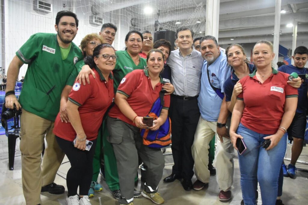 Gerardo Zamora asistió a la última jornada de la Liga Federal de Voley en el Nodo Tecnológico