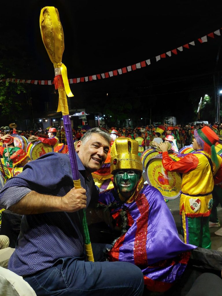 Miles de bandeños disfrutaron del regreso de los corsos de Carnaval