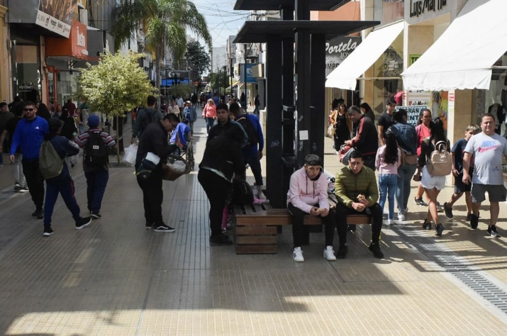 Cómo funcionarán el comercio, transporte y la Administración durante lunes y martes