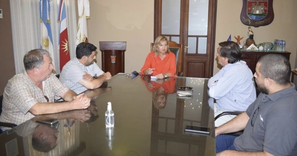 La intendente Fuentes se reunió con autoridades de Senasa
