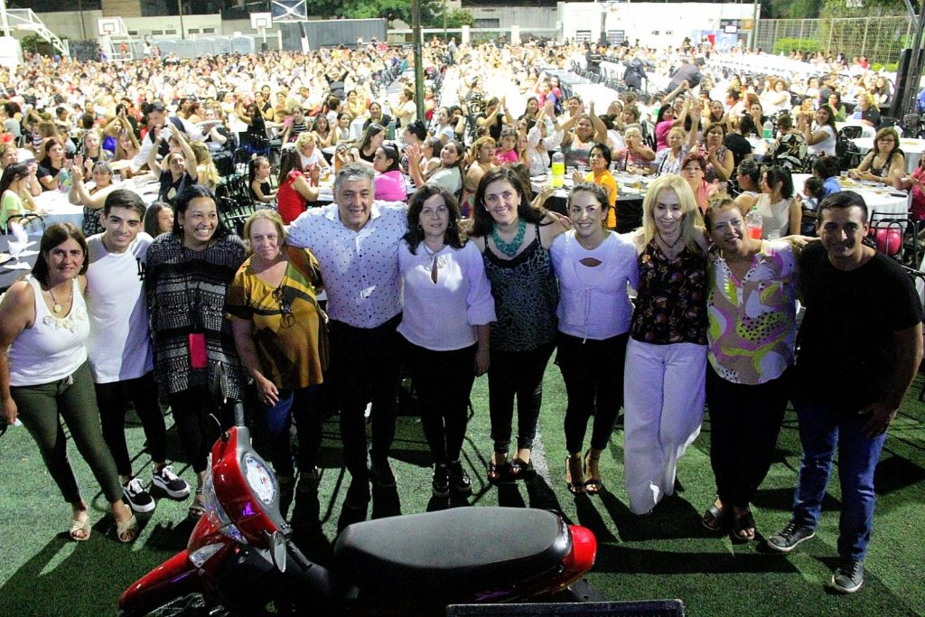 Mujeres municipales celebraron su día con una destacada actividad recreativa