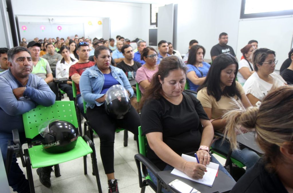 Agentes del municipio bandeño recibieron capacitación sobre seguridad vial