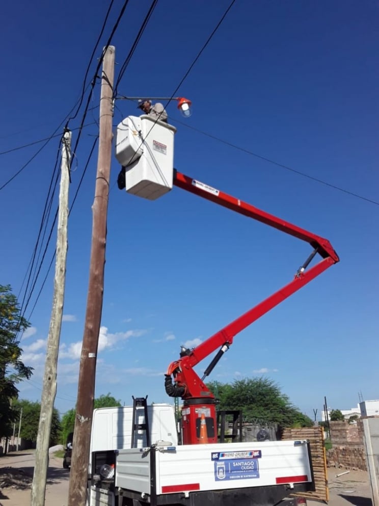 La Dirección de Electricidad realizó dos trabajos a partir de hechos delictivos