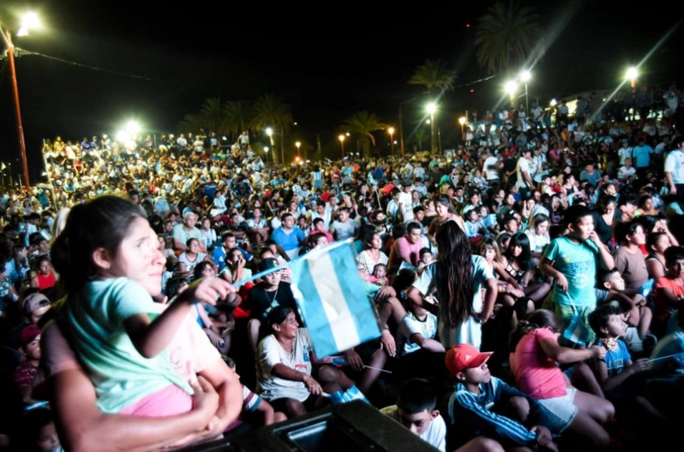 Varias familias siguieron el partido de la selección Argentina desde el predio de Santiago es tu Río 