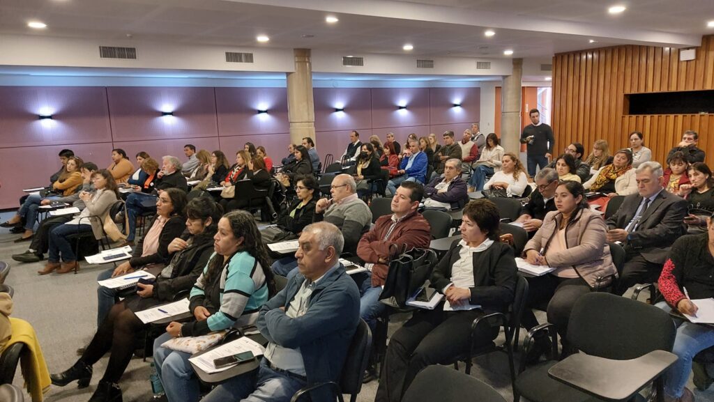 Dan continuidad al Plan Nacional de Inclusión Digital Educativa en Santiago del Estero