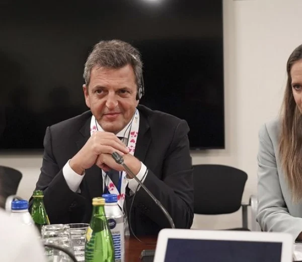 Massa volvió con 2.500 millones de dólares más para la Argentina