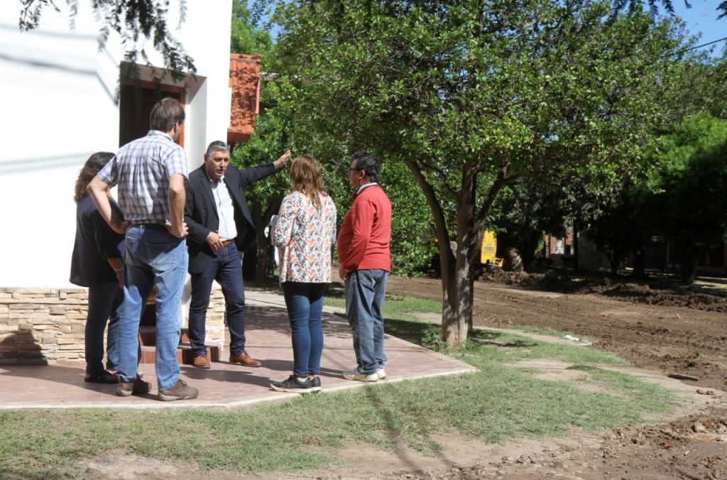 Nediani recorrió la etapa final de la pavimentación de la calle Misiones