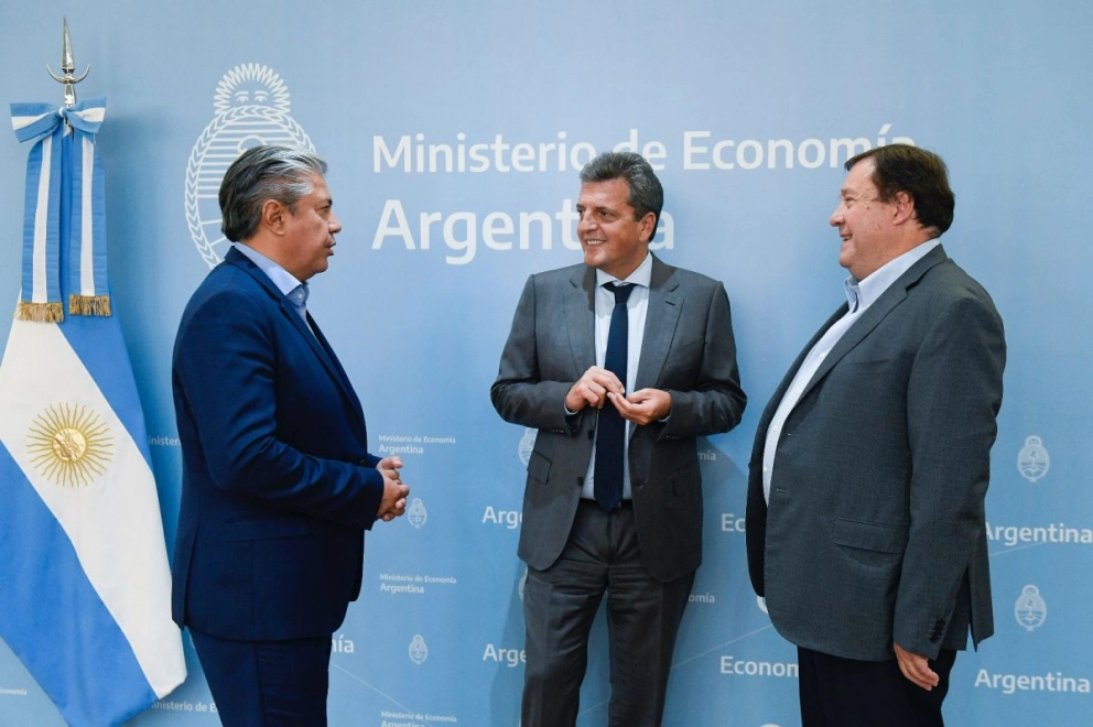 Con eje en energía y economías regionales, Massa recibió a Weretilneck y Figueroa