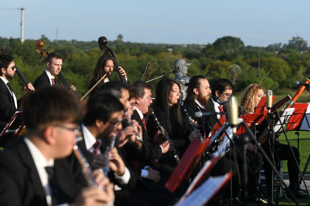 El Termas de Río Hondo Golf Club se engalanó con la presentación de la Orquesta sinfónica de la UNSE