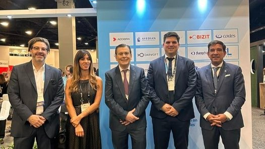 Zamora en la Feria Tecnológica de Estados Unidos invita a participar del Smart City en Santiago