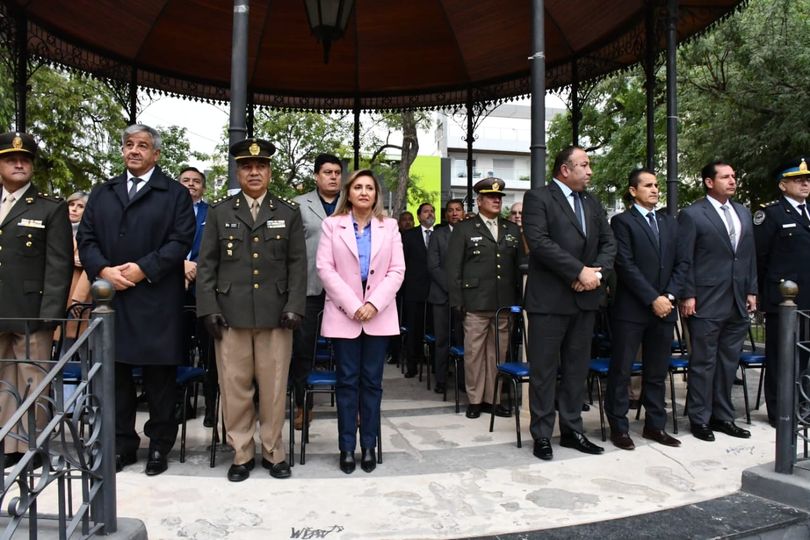 La intendente Fuentes formó parte del acto oficial por el día del Ejército Argentino