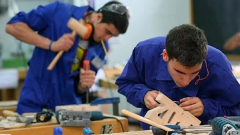 El Gobierno oficializó la creación del programa para facilitar el blanqueo de trabajadores