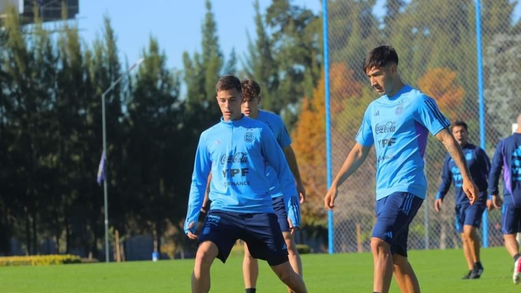 Bajo las órdenes de Mascherano, la Selección tuvo su primer entrenamiento