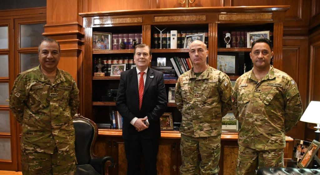 El gobernador Zamora recibió al director de Remonta y Veterinaria del Ejército Argentino