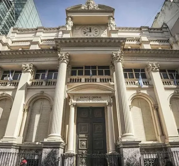 El agro liquidó más de USD 300 millones a través del dólar soja 3 y el BCRA sumó compras por USD 111 millones