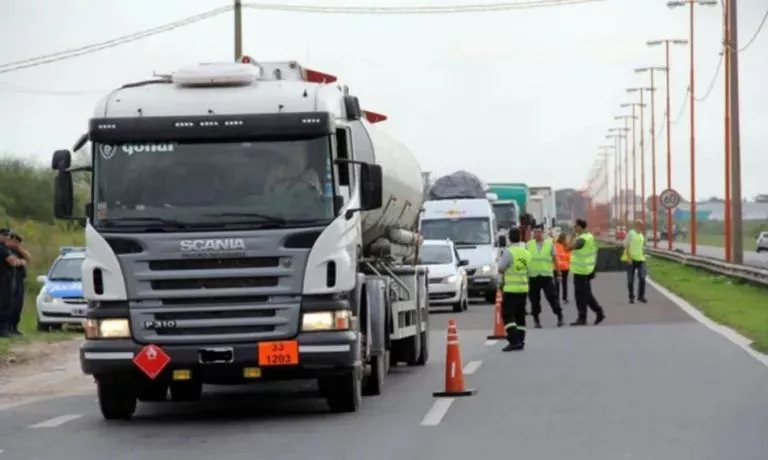 Desde hoy se implementarán medidas de restricción a camiones de carga