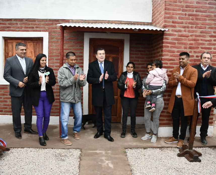 Más familias son beneficiadas con la vivienda propia en Figueroa