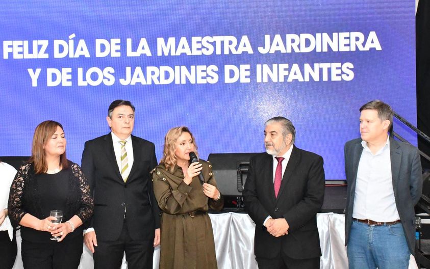 La intendente Fuentes destacó el compromiso de las docentes de los jardines de infantes municipales para que la educación llegue en igualdad de condiciones para todos