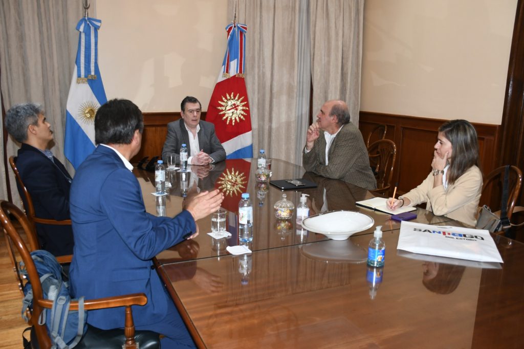 Gerardo Zamora recibió la visita del representante del BID en Argentina