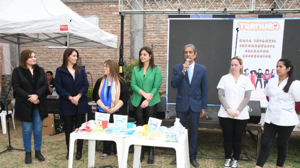 Niños de Frías son beneficiados con el Programa “Mis Primeros 1.700 Días”