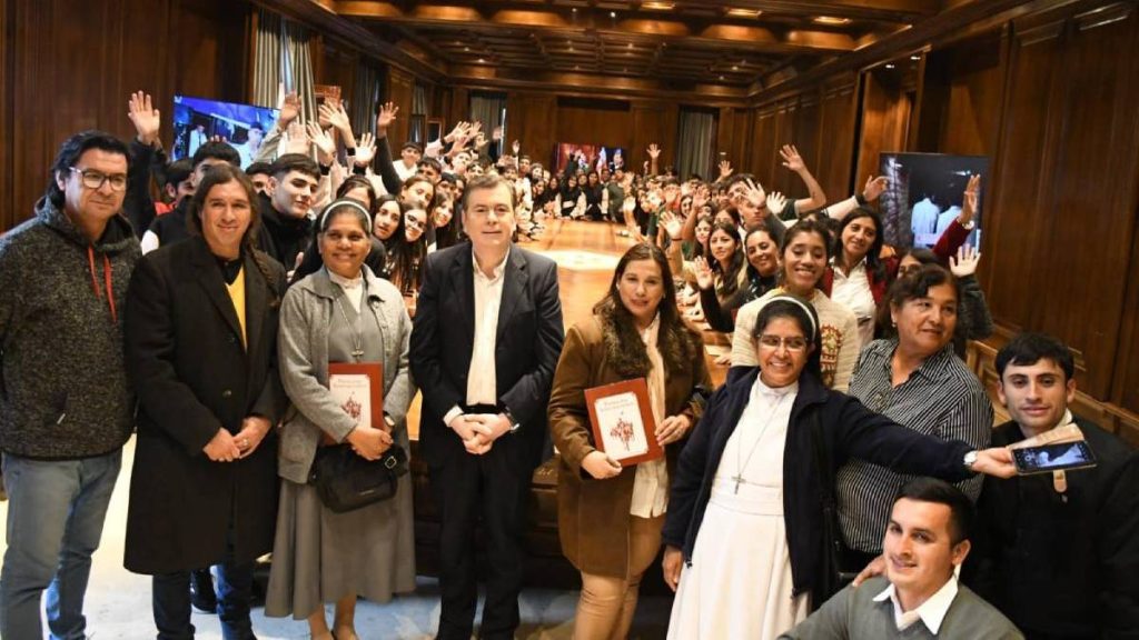 Alumnos de Bandera, Tacañitas y Telares visitaron Casa de Gobierno