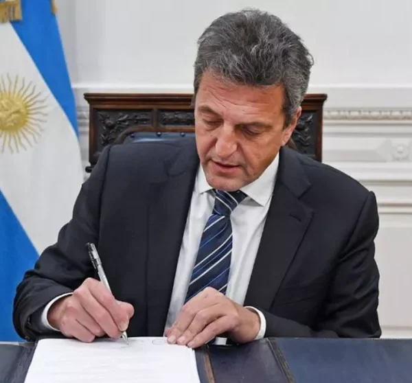 El Ministerio de Economía postergó pagos de la deuda en pesos por 7,4 billones hasta 2025