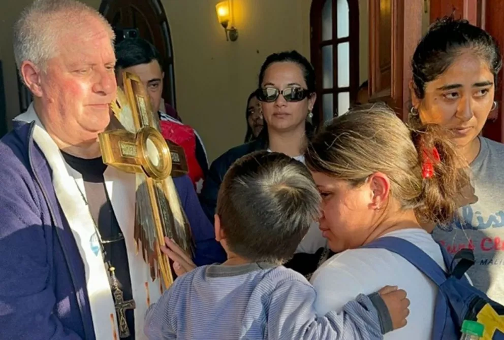 Cepsi: Monseñor Martínez Ossola bendijo a internados y a sus padres