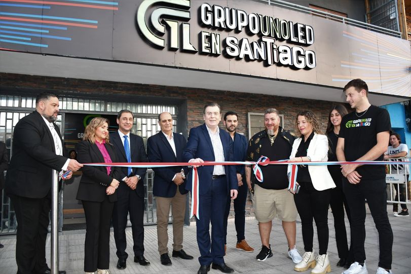 La intendente Fuentes participó de la inauguración de fábrica de pantallas Led