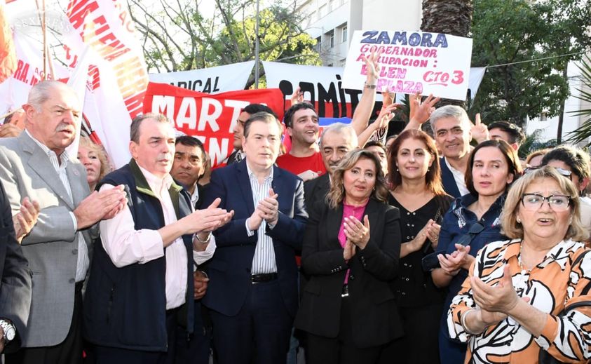 La intendente Fuentes participó del acto recordatorio a Yrigoyen con la presencia del gobernador Zamora