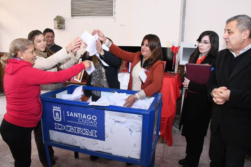 Rentas de la Municipalidad premió a vecinos que están al día con el pago de sus tasas