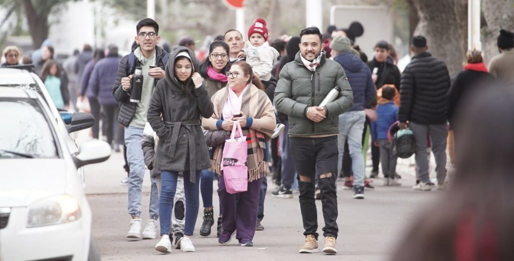 Con un marcado éxito y una gran concurrencia de público, finalizó “Santiago Vuela”