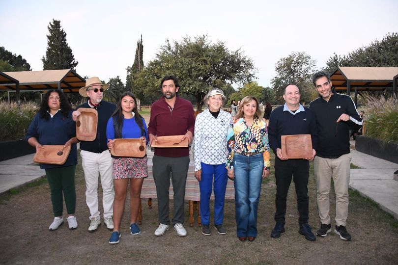 La intendente Norma Fuentes participó de la entrega de premios al Torneo de Golf “Madre de Ciudades”