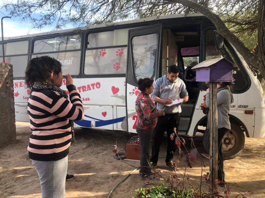 La comuna realizó castraciones de mascotas en el barrio El Polear