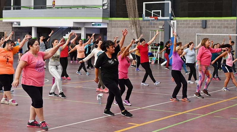 El polideportivo municipal ofrece una variedad de actividades para los bandeños