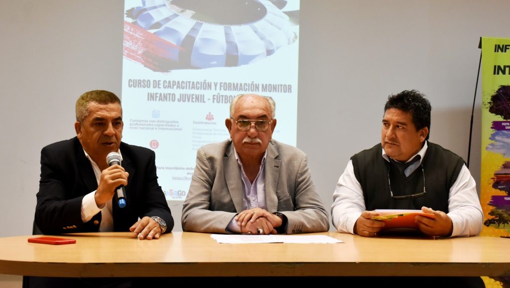 Presentaron el curso de capacitación y formación monitor en fútbol infanto juvenil y femenino