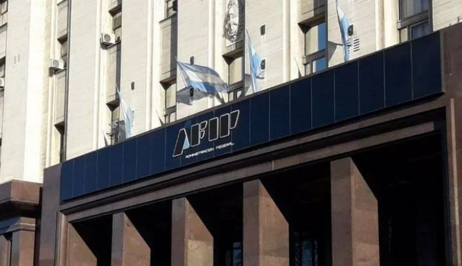 AFIP detectó inconsistencias por más de $100.000 millones en cuentas en el exterior