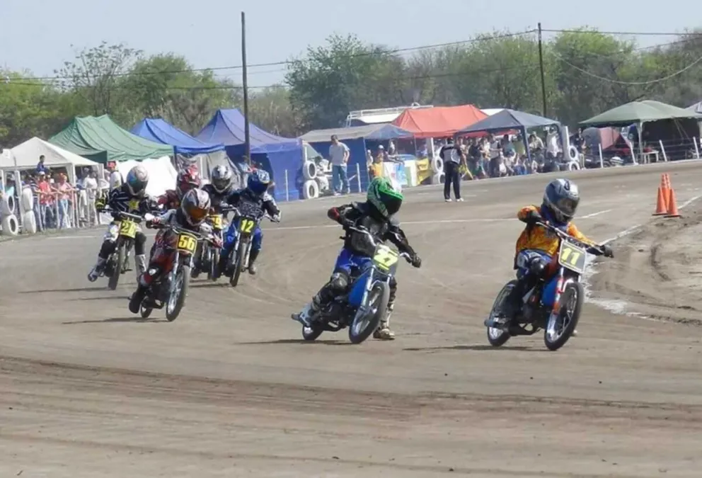 Forres recibe al Campeonato Argentino de moto de óvalo