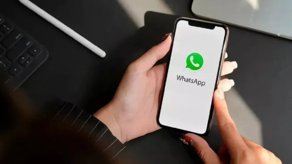 Advierten por una estafa viral de WhatsApp utilizando un Padrón Electoral falso