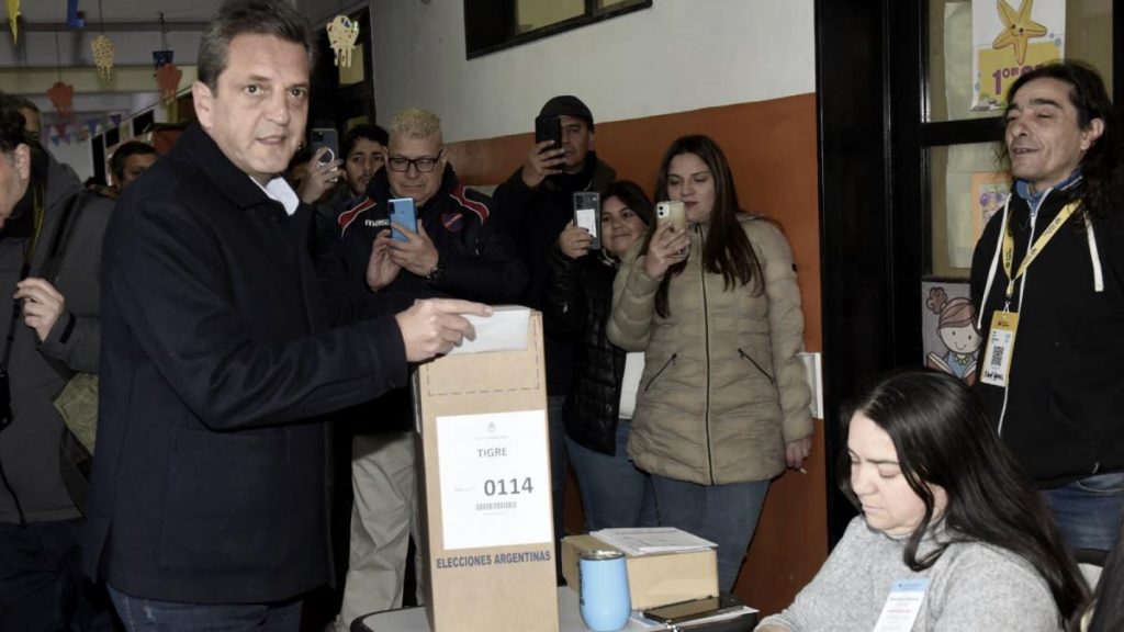 «Es importante que la gente vote y participe»