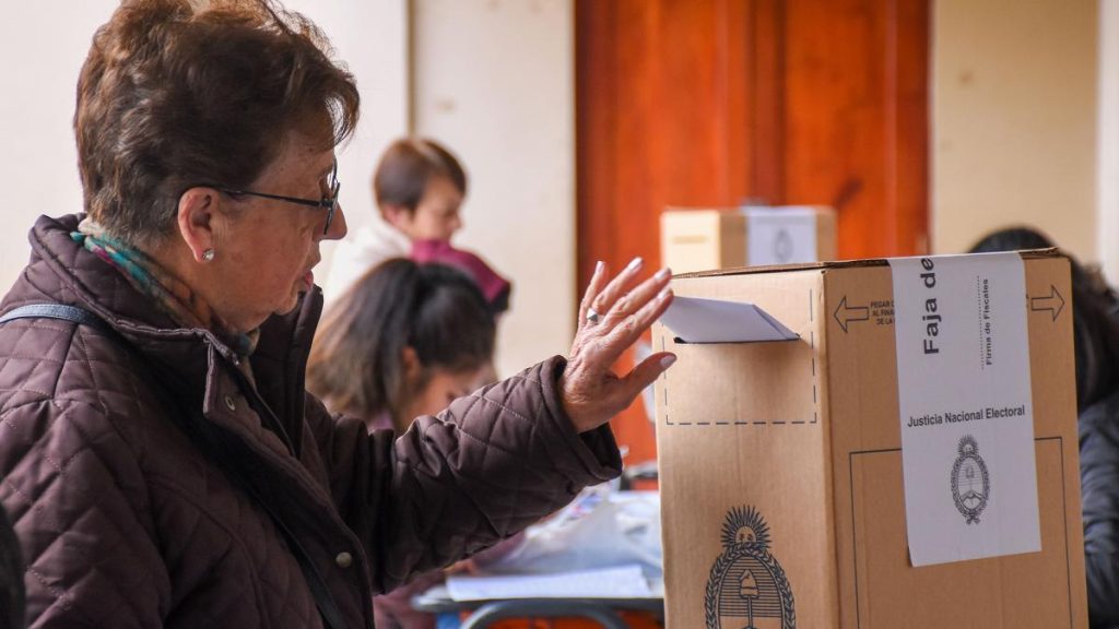 Votó el 68,3 por ciento del padrón nacional y se extendió la elección en CABA