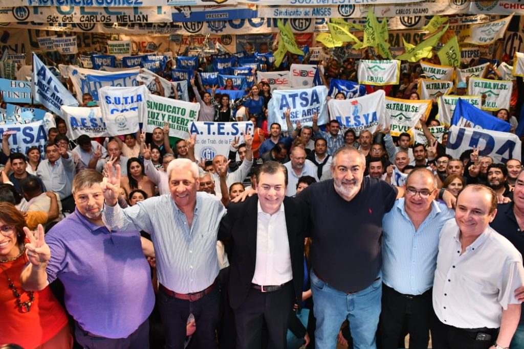 Multitudinario acto de la CGT local con Héctor Daer en apoyo a la fórmula Massa-Rossi